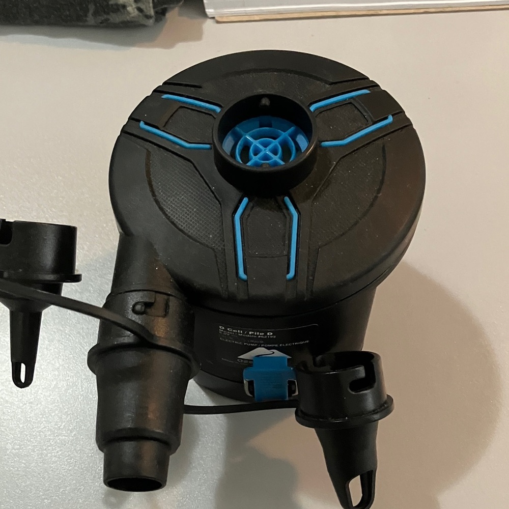 Black and Blue Air Pump
